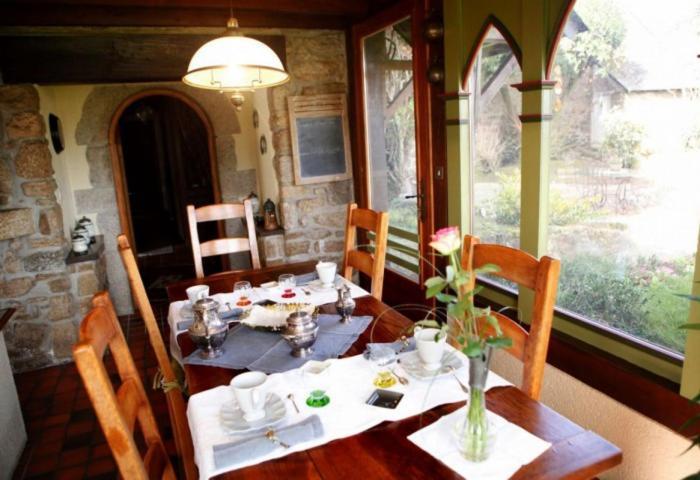 Bed and Breakfast La Tourelle 22 à Quintin Extérieur photo